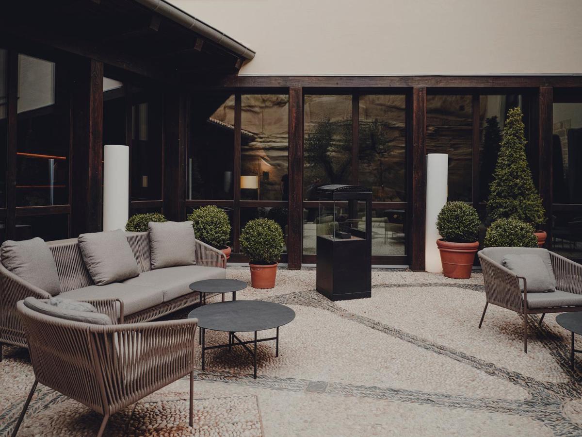 Santa Maria Briones Hotel Luaran gambar
