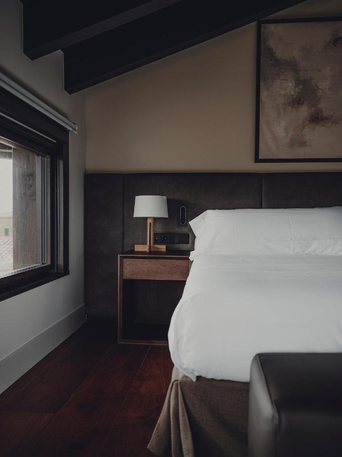 Santa Maria Briones Hotel Luaran gambar