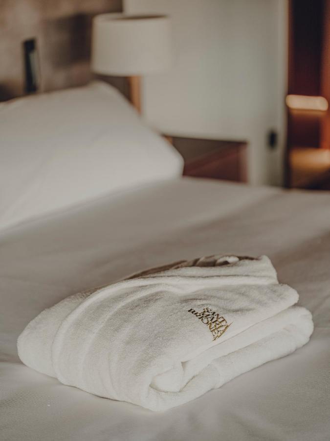 Santa Maria Briones Hotel Luaran gambar