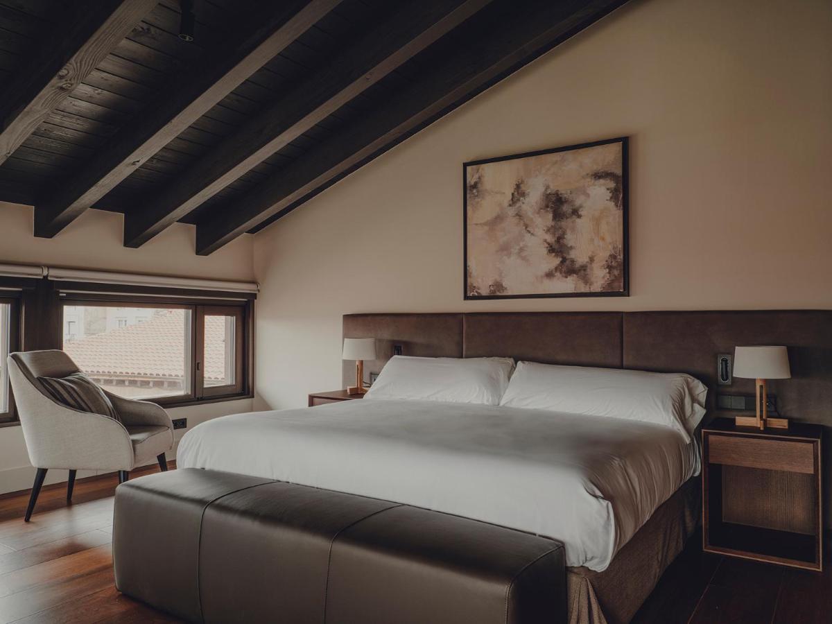 Santa Maria Briones Hotel Luaran gambar